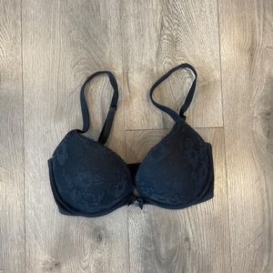 Push-up Victoria’s Secret Bra 32DD